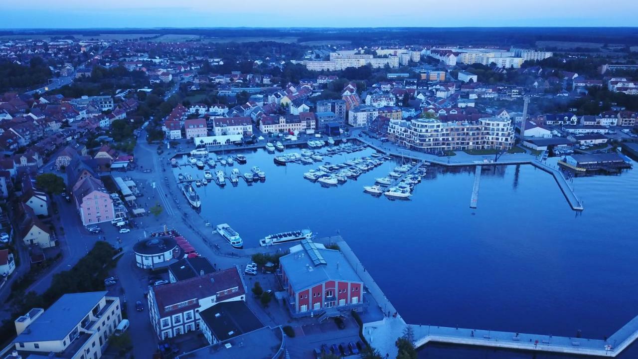 Mueritz-Brise Lejlighed Waren  Eksteriør billede
